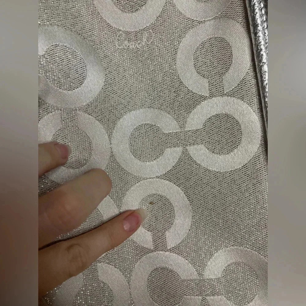 Rare Coach Poppy Silver Glam Tote Bag - Picture 13 of 16